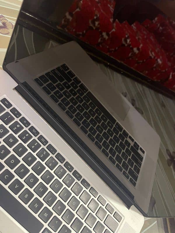 MacBook 2015 pro 4