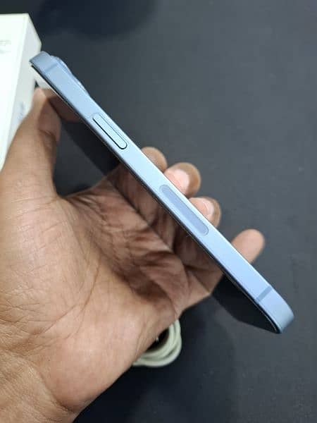 Apple iPhone 14 (LLA) 128 GB Blue 4