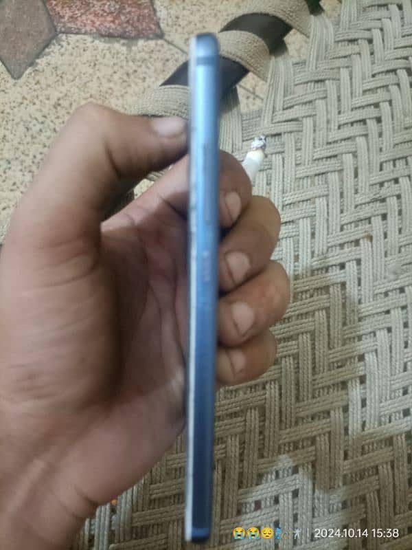 Huawei nova 2 4/64 all okay condition 10/9 koi masla nahi hay all okay 5