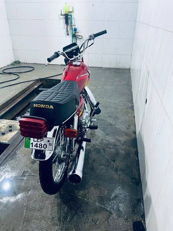 Honda 125 lush condition urgent sale 1