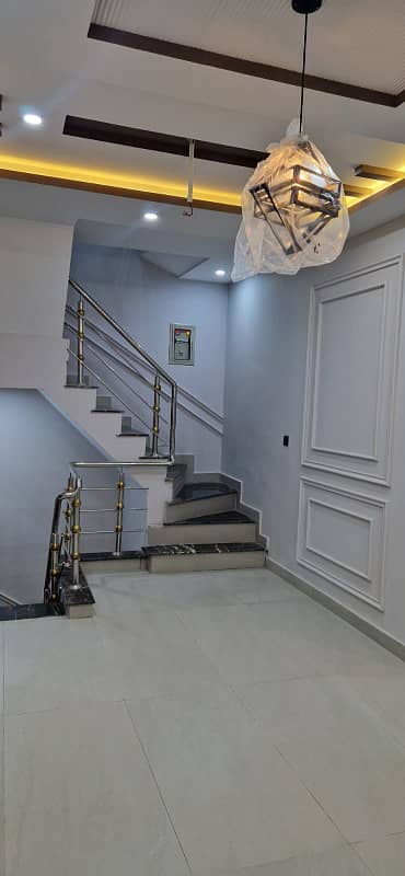 5 Marla Brand New Luxury House For Sale And Direct Meeting With Owner In Park View City Lahore. 3