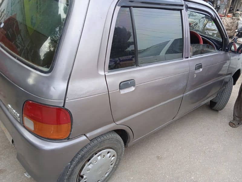 Daihatsu Cuore 2000 1