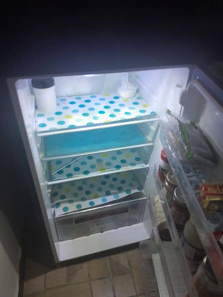 Hier Fridge almost new for Sale 1