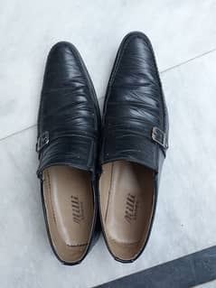 servis black formal shoes