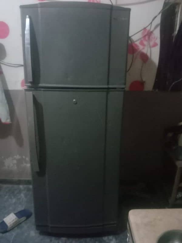 wave fridge very good condition 2