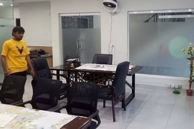 5 marla ground floor availble for rent on main boleved 2