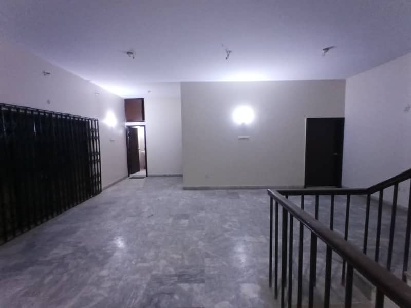 03000345117 400 Sq Yds Residential House Bungalow for Rent 2,00,000 Gulshan E Iqbal 03000345117 6