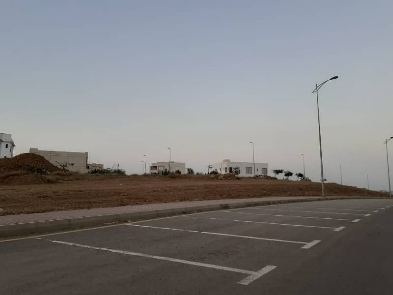 Precinct 50 Residential plot of 500 Sq. yards in Bahria Paradise Bahria Town Karachi 8