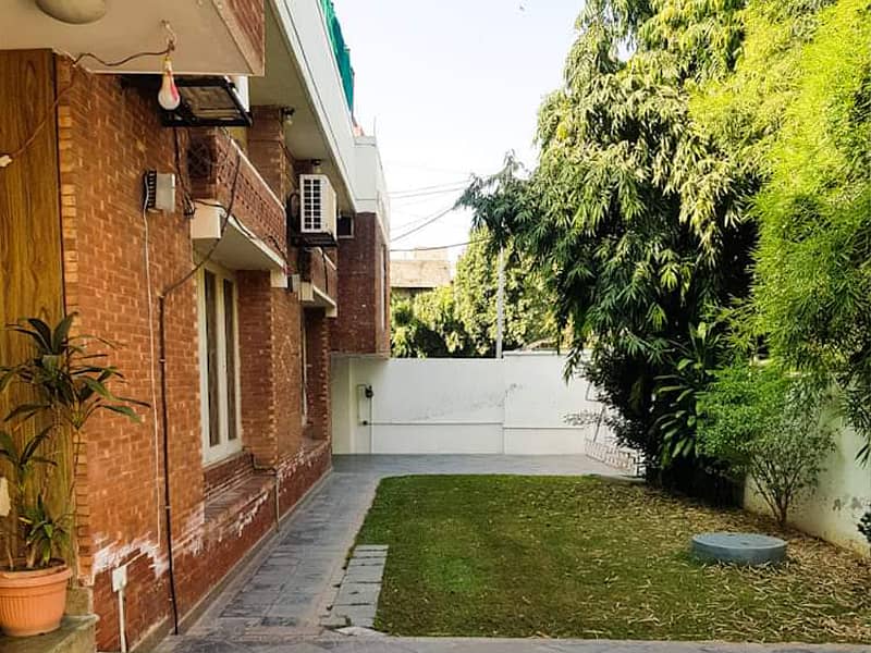 30 Marla House For Sale On Jail Road Lahore 10