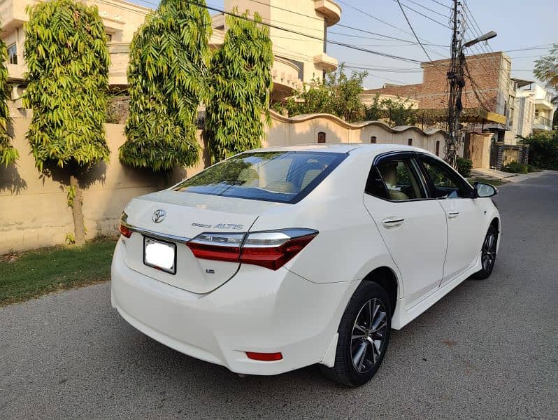 Toyota Corolla Altis Automatic 1.6 4