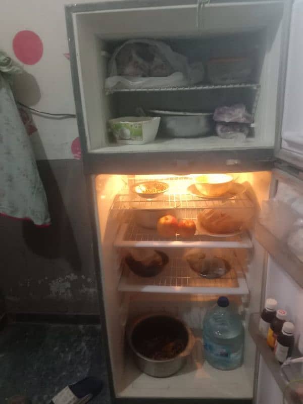 wave fridge very good condition 0