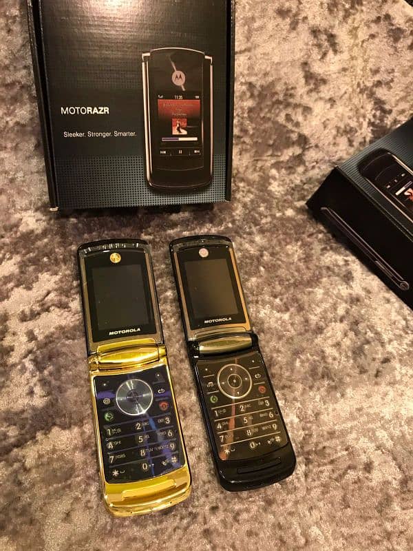 MOTOROLA V8 PINPACK 3