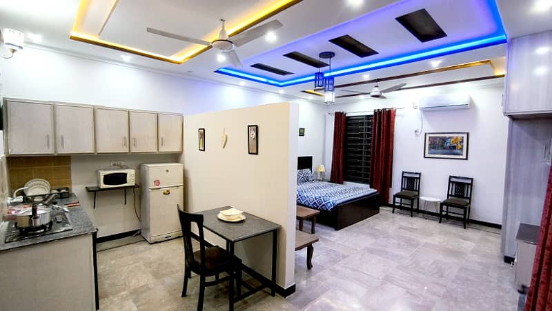 Fully Furnished Home / GUEST HOUSE for Paying Guest in 1bed, 2beds, 3beds Furnished APARTMENT with TV Lounge for your Wedding Guests, Foreigners, Small Family, WORKING Couple or Male / Female Executives - Furnished ROOMS on daily, weekly, monthly 24