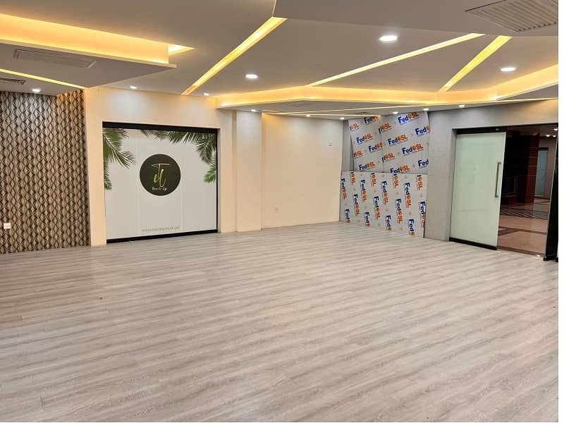 Area 1200 Sq Ft Corporate Office Available For Rent On Reasonable Rent Gulberg 3 Lahore 2