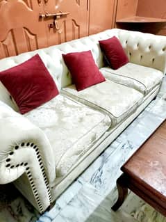 5 Seater Good Condition Sofa Set