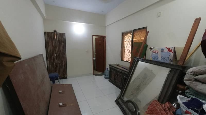 Ideal Prime Location Flat In Karachi Available For Rs. 7000000 4