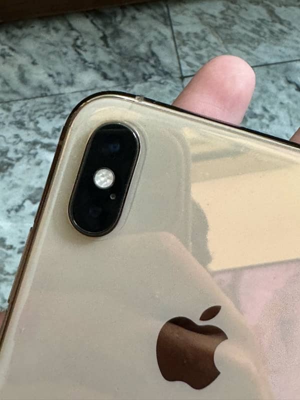 iphone xs max Dual sim pta aproved gold 64gb complete box waterpack 1