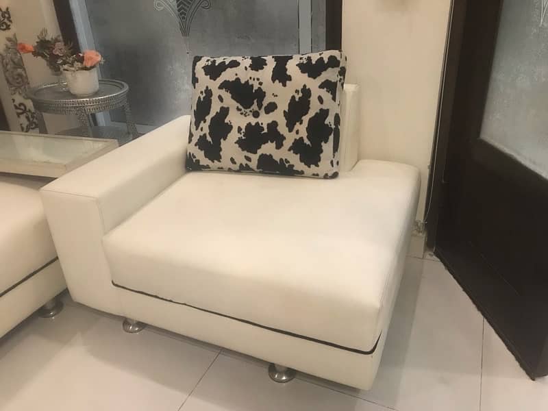 black and white 6 seater sofa set with 3 tables 1