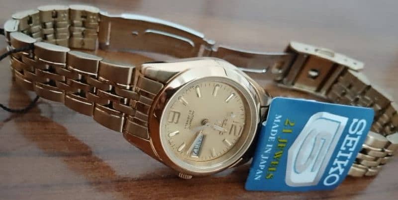 Seiko 5 Ladies Automatic Watch. 3