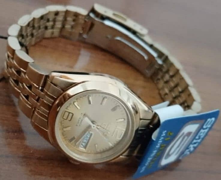 Seiko 5 Ladies Automatic Watch. 6