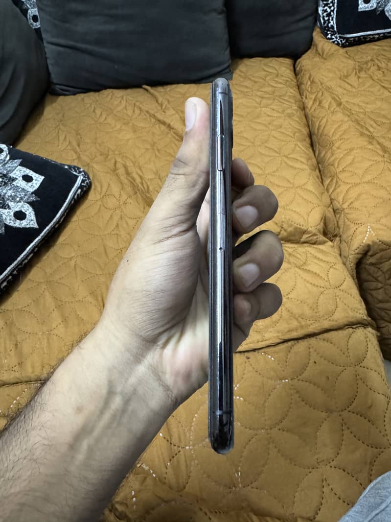 iPhone 11 Pro Max 64gb 2