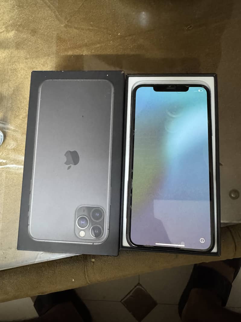 iPhone 11 Pro Max 64gb 6