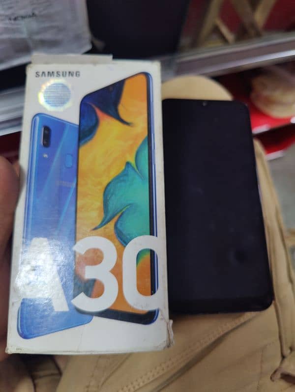 Samsung A30 0