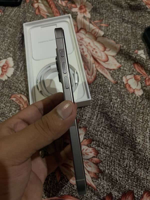 Iphone 15 Pro Max 512gb Natural Titanium 1