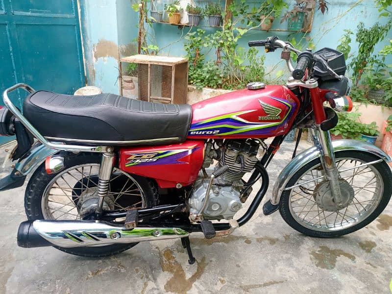 CG 125 for sell in Karachi no need  any work original condition 3