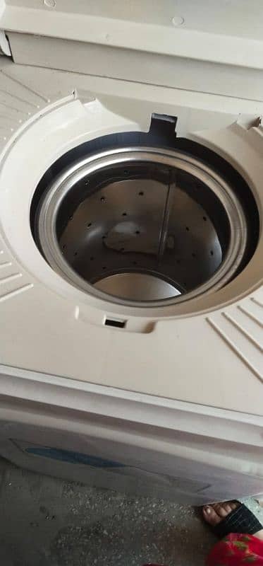 Semi Auto Washing Machine & Dryer 1