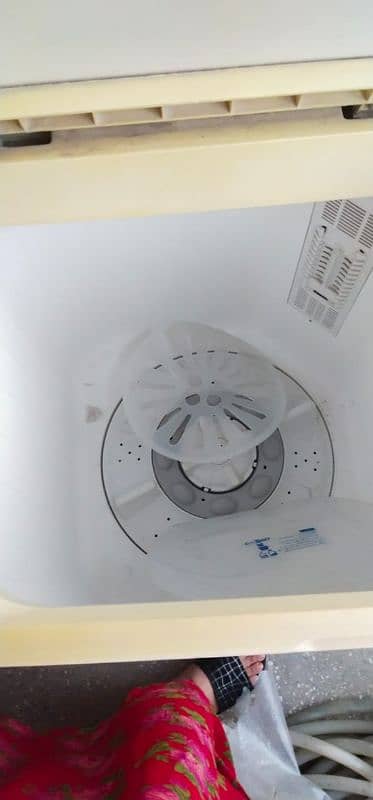 Semi Auto Washing Machine & Dryer 2