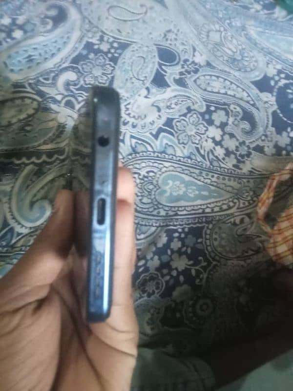 Infinix hot 40  only  7 month use 4