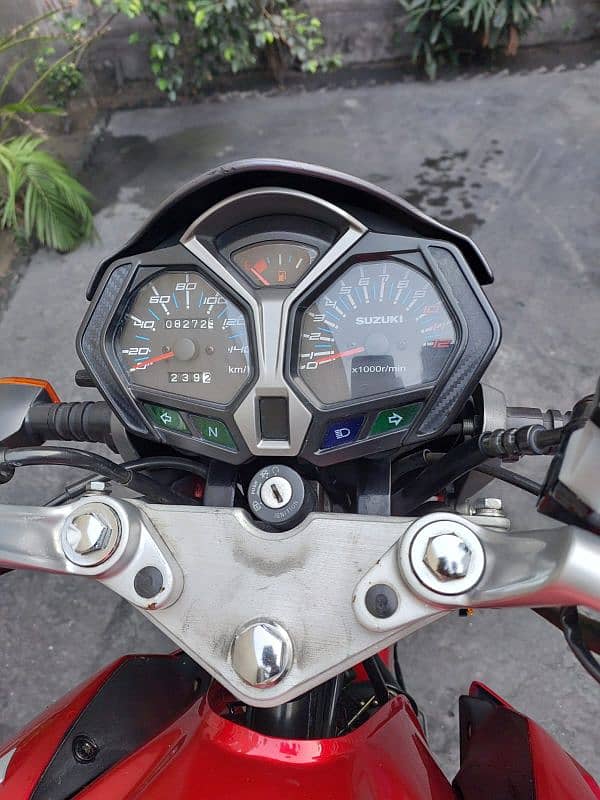 suzuki gxs 125 9