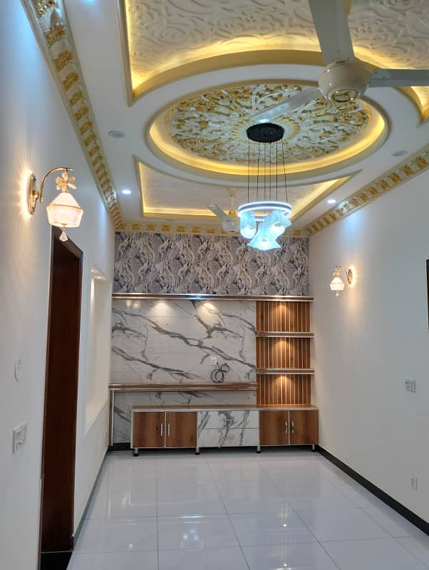 5Marla Brand New luxury House For Sale in johar Town hot location 7