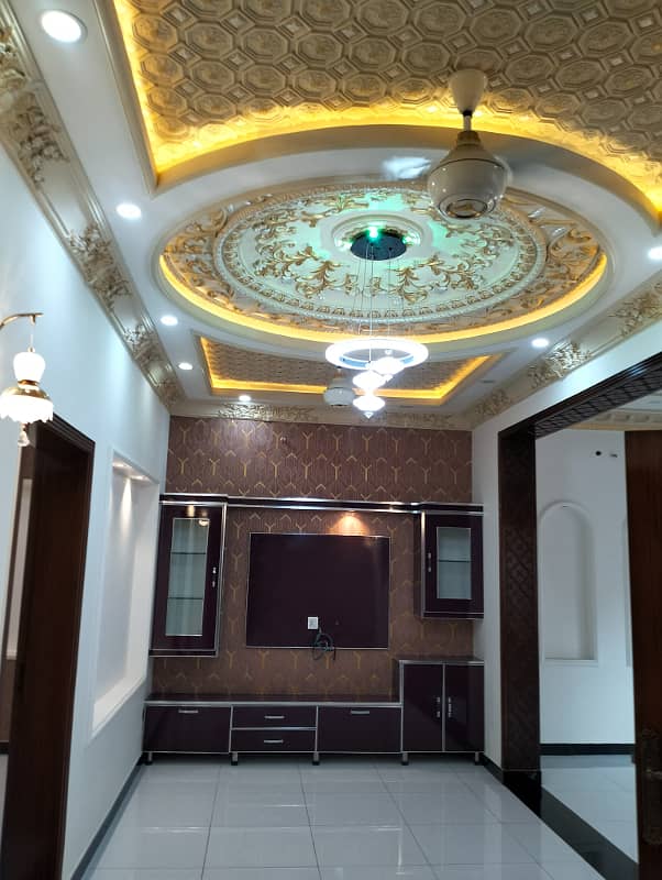 5Marla Brand New luxury House For Sale in johar Town hot location 18