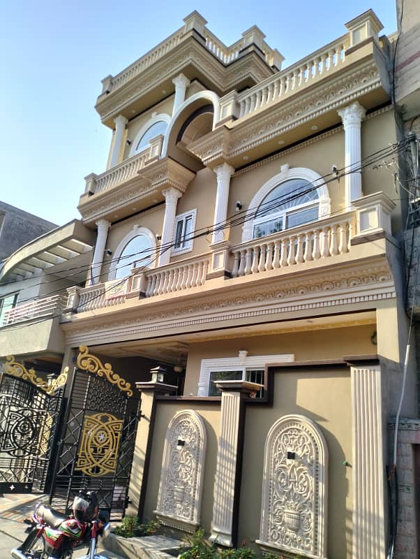 5Marla Brand New luxury House For Sale in johar Town hot location 0