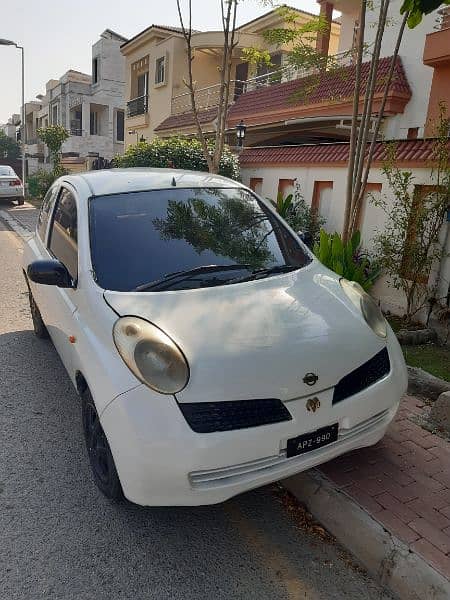 Nissan March Bolero 1000cc automatic 0