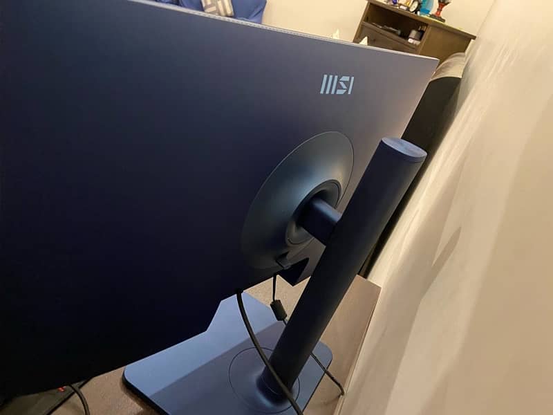 MSI, Modern MD241P ultramarine 3