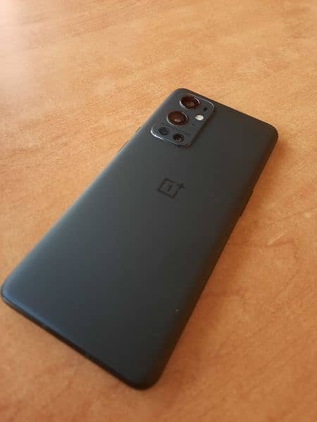 OnePlus 9 Pro 12/256 10/10 Condition 2