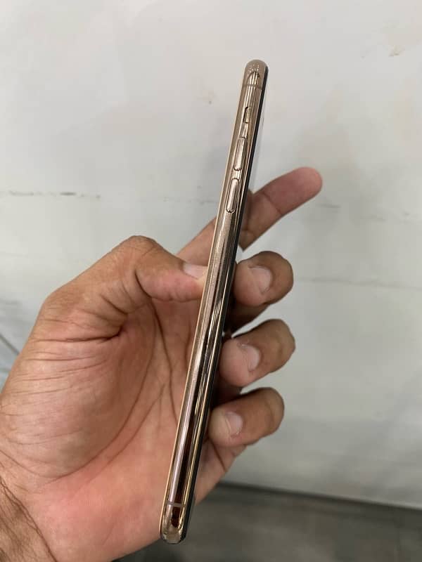 iphone 11 pro max 256Gb gold dual pta 90 health airtiet 8