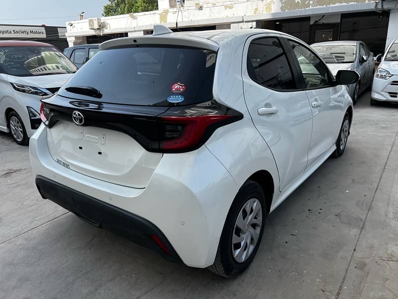 Toyota Yaris 2021 6