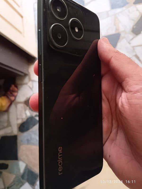 Realme C61 only 5 days used. 2