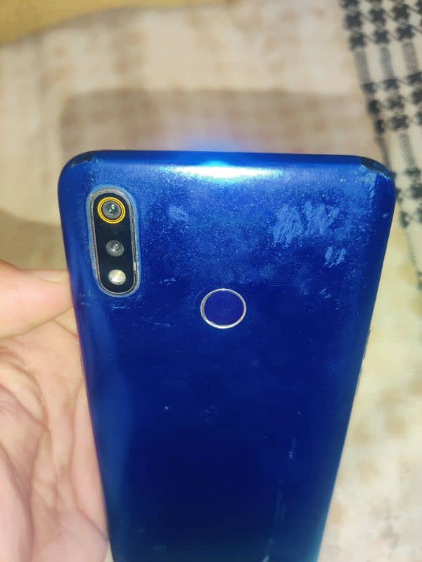 realme 3 i 10 by 6 condition ram room  3,32 1