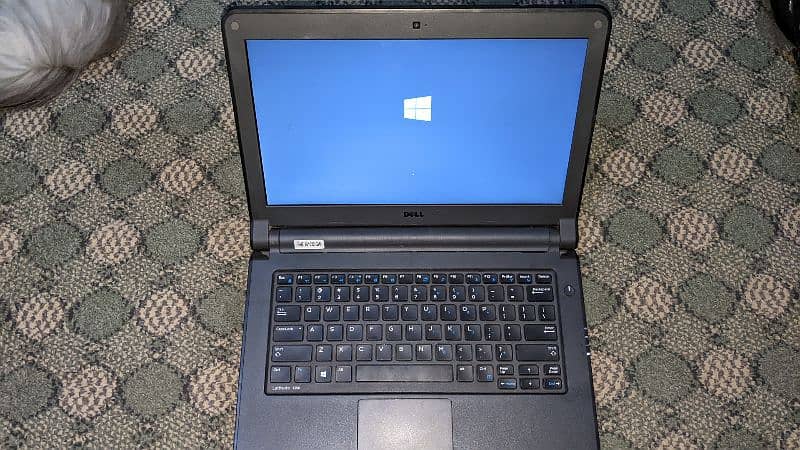 DELL LATITUDE 3350 0