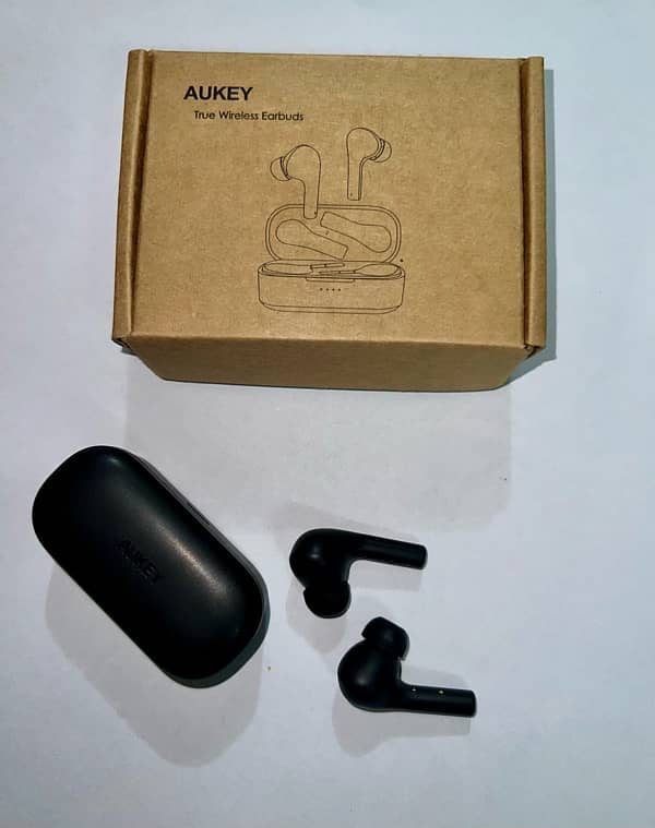 AUKEY EP-T21S Move Compact Wireless Earbuds 3D 2