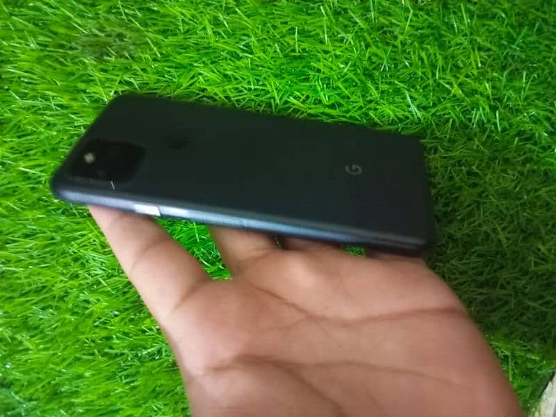 Pixel 5 original condition 5