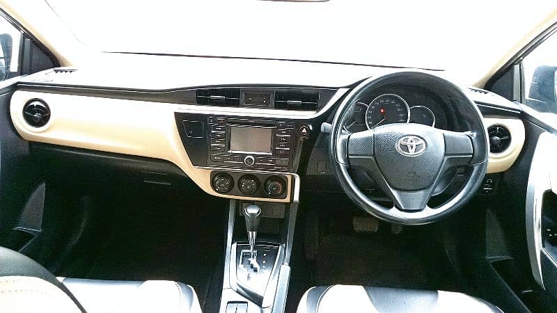 Toyota Corolla GLI 2019 9