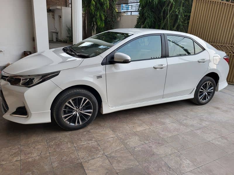 Toyota Corolla Altis 1.6X 2022 5