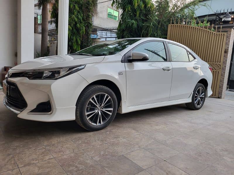 Toyota Corolla Altis 1.6X 2022 19