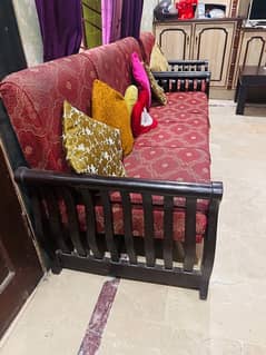 5 Seater sofa mehroon colour condition ok